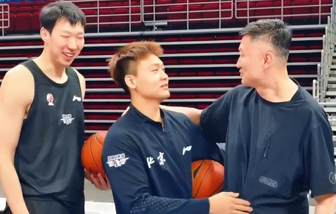 九游官网下载app下载-大魔王18+8淘汰广东！崔永熙拖后腿,徐杰被打回原形,杜锋争冠梦碎