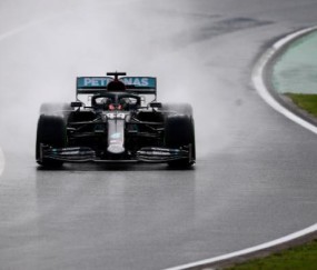 九游官网-汉密尔顿续约进展缓慢 梅奔母公司视拉塞尔为备选