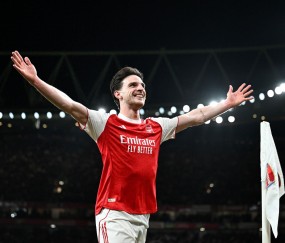 2-0！埃泽凌空世界波，1.2亿巨星建功，阿森纳有望直通欧冠四强